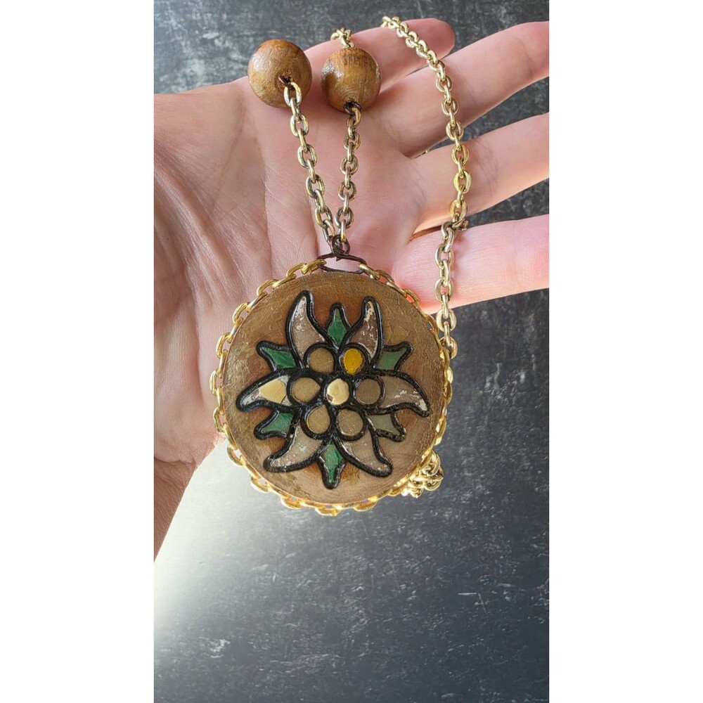Wooden Beaded Floral Pendant Gold Tone Metal Necklace Vintage Costume Jewelry